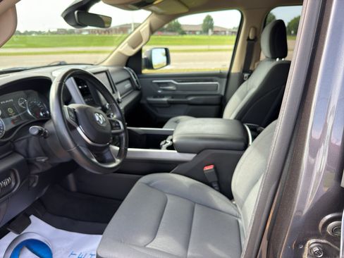 Used 2019 RAM 1500 Big Horn AWD/4WD image 18