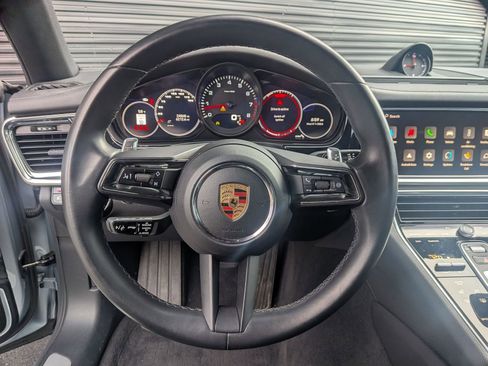 Certified 2023 Porsche Panamera image 15