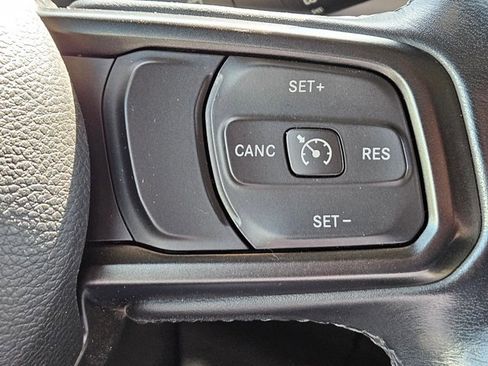 Used 2019 Jeep Wrangler Unlimited Sport S image 24