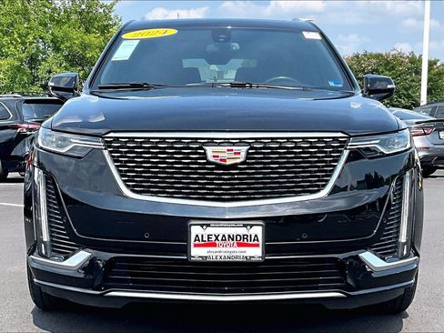 Used 2024 Cadillac XT6 Luxury AWD/4WD image 3