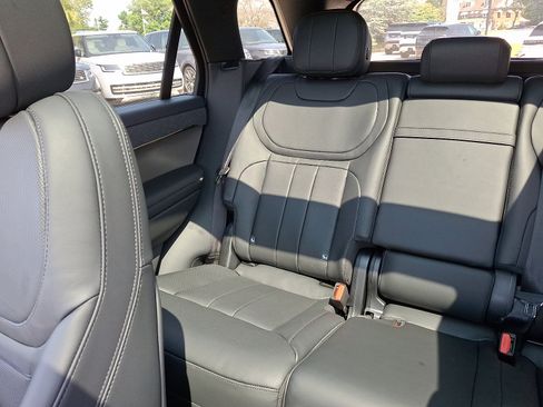 New 2025 Land Rover Range Rover Sport Dynamic SE image 14