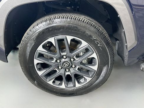 Used 2025 Toyota Tundra Limited image 32