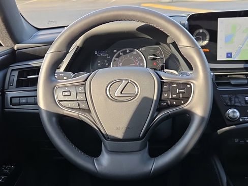 Certified 2024 Lexus ES 350 w/ Premium Package image 24