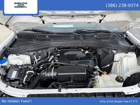 Used 2020 Ford Explorer 4WD w/ Class III Trailer Tow Package image 9
