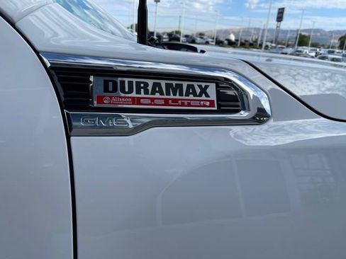 Used 2023 GMC Sierra 3500 Denali w/ Denali Ultimate Package AWD/4WD image 22
