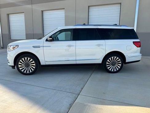 Used 2021 Lincoln Navigator L Reserve w/ Luxury Package AWD/4WD image 18