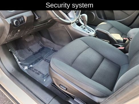 Used 2012 Chevrolet Cruze LT image 19