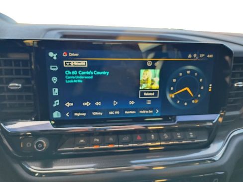 Used 2023 Chevrolet Silverado 1500 ZR2 w/ Technology Package image 29