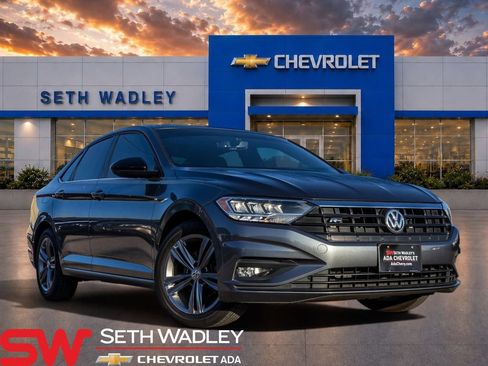 Used 2020 Volkswagen Jetta R-Line FWD image 1