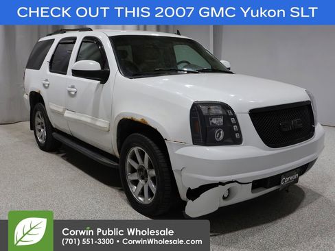 Used 2007 GMC Yukon SLT w/ SLT Preferred Equipment Group AWD/4WD image 1