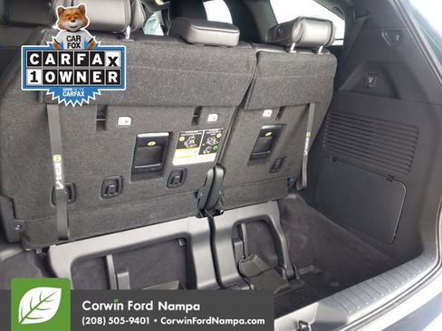 Used 2025 Toyota Sienna XLE Woodland Edition image 27
