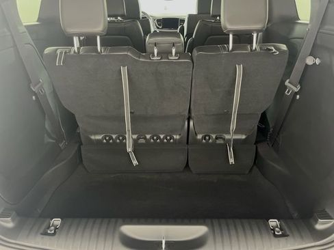 New 2026 Chrysler Pacifica Select image 26