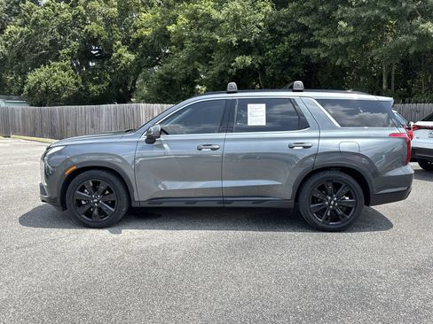 Used 2023 Hyundai Palisade XRT FWD image 2