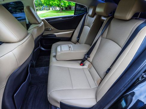 Used 2021 Lexus ES 350 w/ Accessory Package 2 FWD image 37