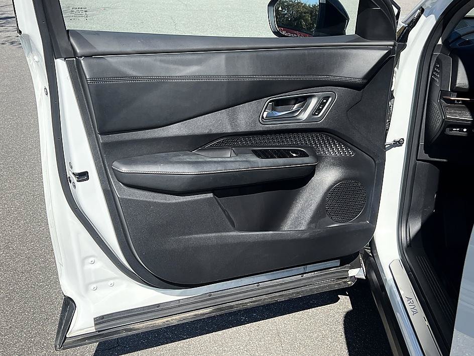 Certified 2025 Nissan Ariya FWD image 20
