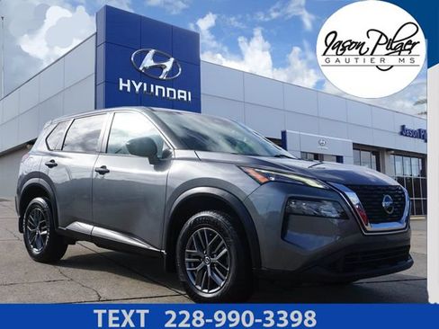 Used 2021 Nissan Rogue S FWD image 1