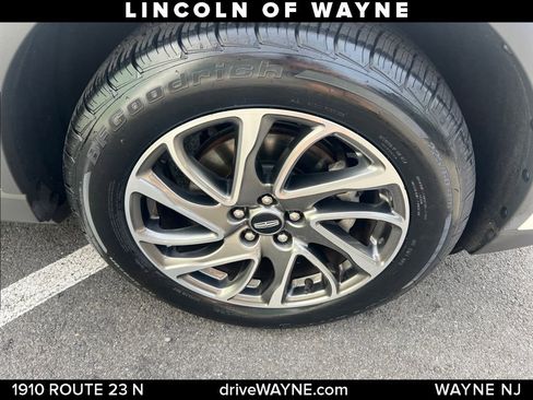 Certified 2021 Lincoln Corsair AWD w/ Equipment Group 101A image 8