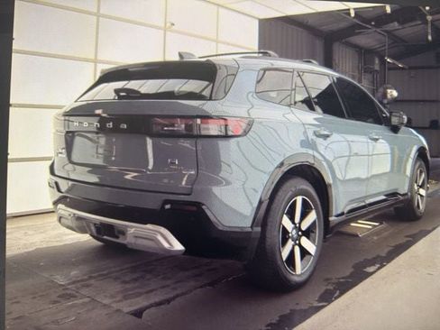Used 2024 Honda Prologue Touring image 4