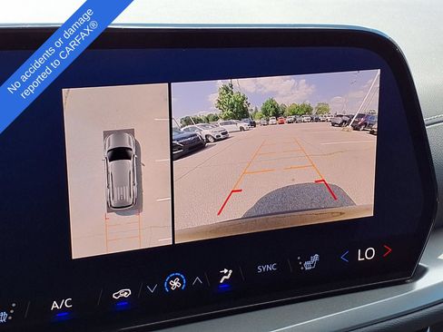 Used 2024 Chevrolet Traverse LT w/ Midnight/Sport Edition AWD/4WD image 25