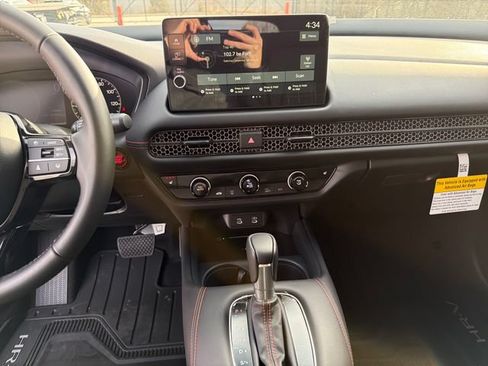 New 2026 Honda HR-V Sport image 17