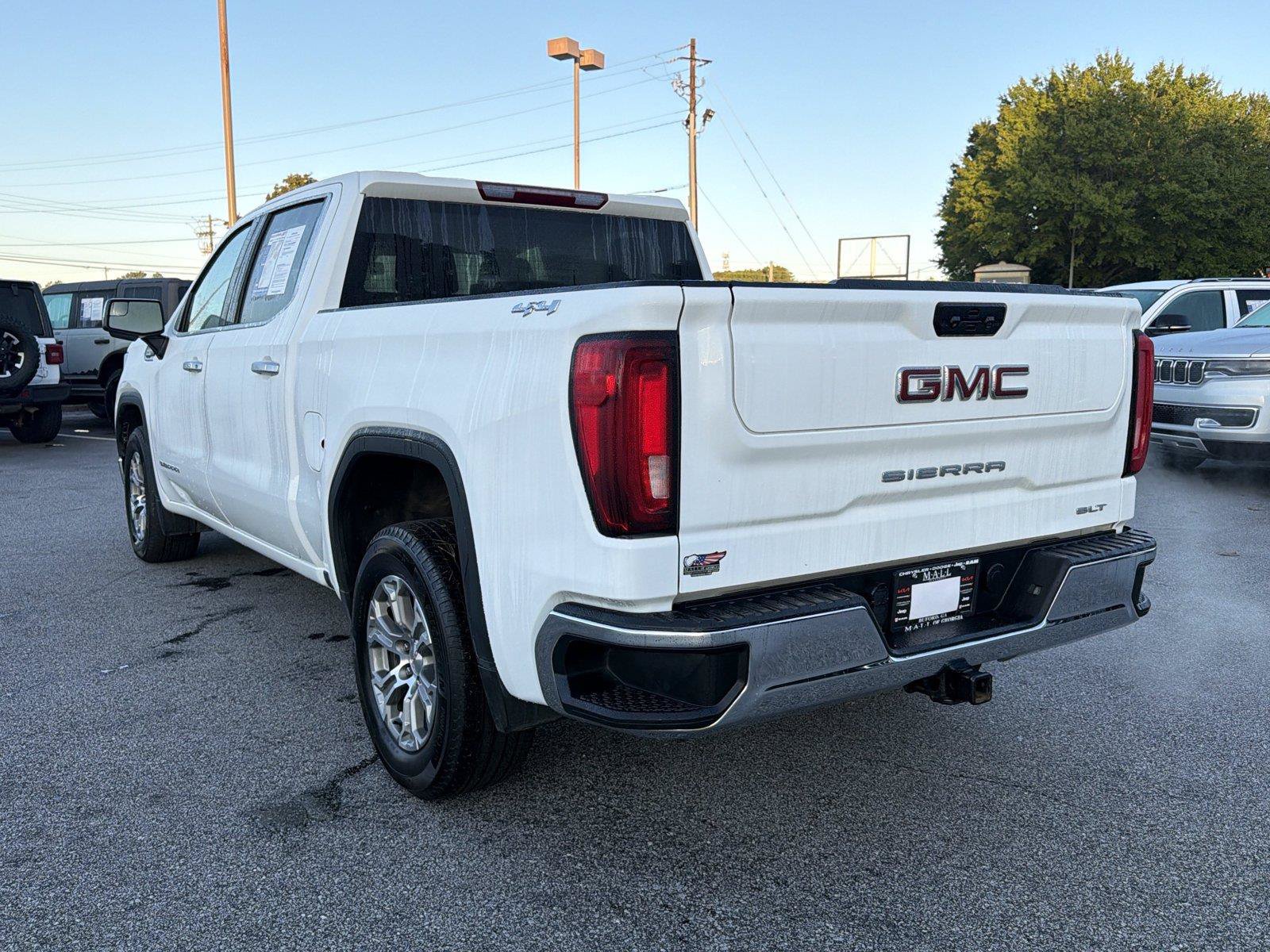 Used 2025 GMC Sierra 1500 SLT AWD/4WD image 6