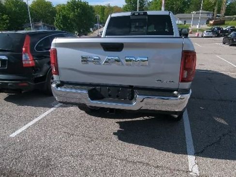 Used 2026 RAM 2500 Tradesman AWD/4WD image 14