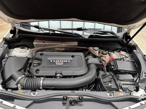 Used 2021 Cadillac XT4 Premium Luxury AWD/4WD image 27