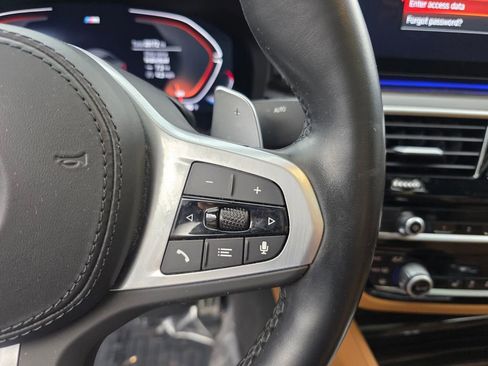 Used 2023 BMW 540i w/ M Sport Package image 20