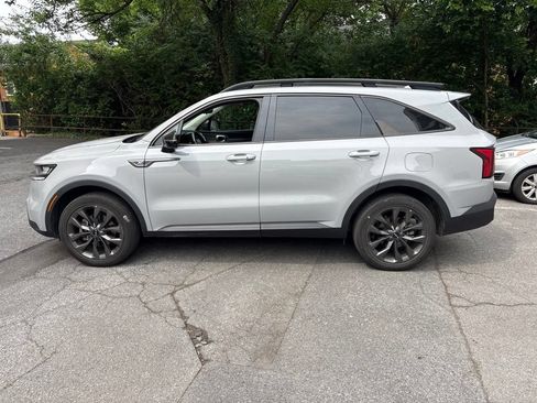 Certified 2022 Kia Sorento X-Line EX AWD/4WD image 6