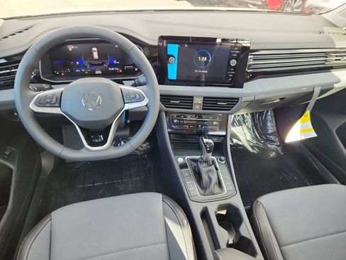 New 2026 Volkswagen Jetta SE image 9