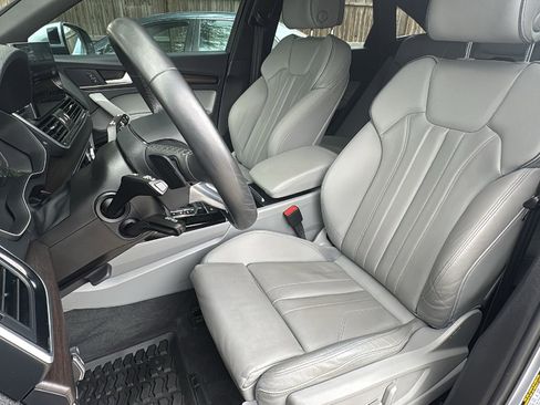 Used 2022 Audi Q5 2.0T Premium w/ Convenience Package image 14