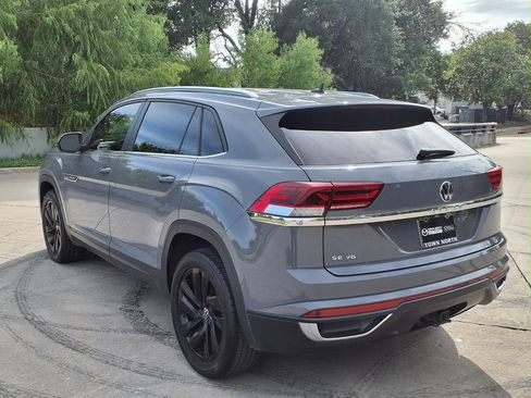 Used 2020 Volkswagen Atlas Cross Sport SE w/ Towing Package FWD image 5