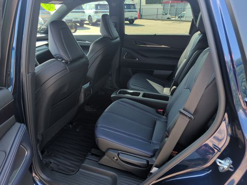 Certified 2026 INFINITI QX60 Sport AWD/4WD image 9