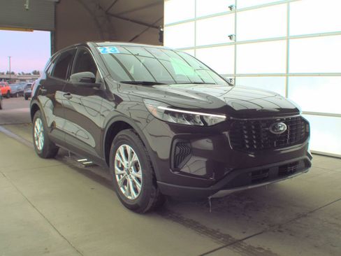 Used 2023 Ford Escape Active w/ Tech Pack #2 image 4