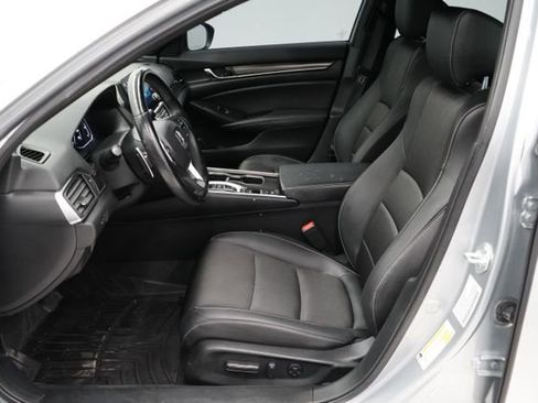 Used 2022 Honda Accord Sport image 13