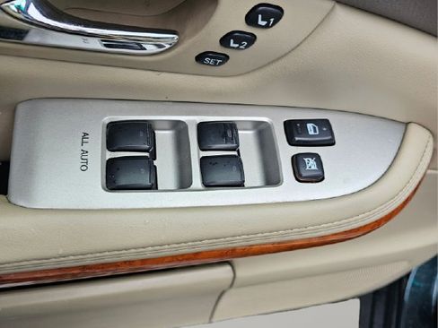 Used 2004 Lexus RX 330 AWD image 29