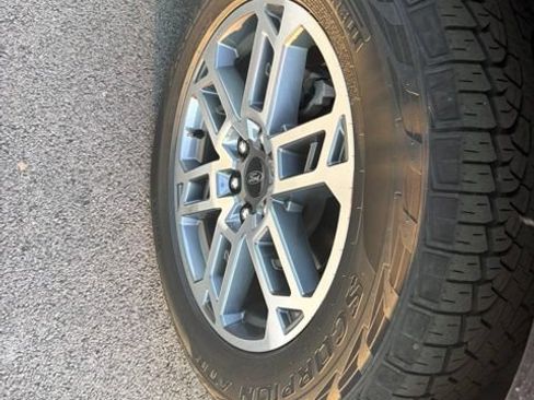 Used 2025 Ford Expedition Max Active AWD/4WD image 18