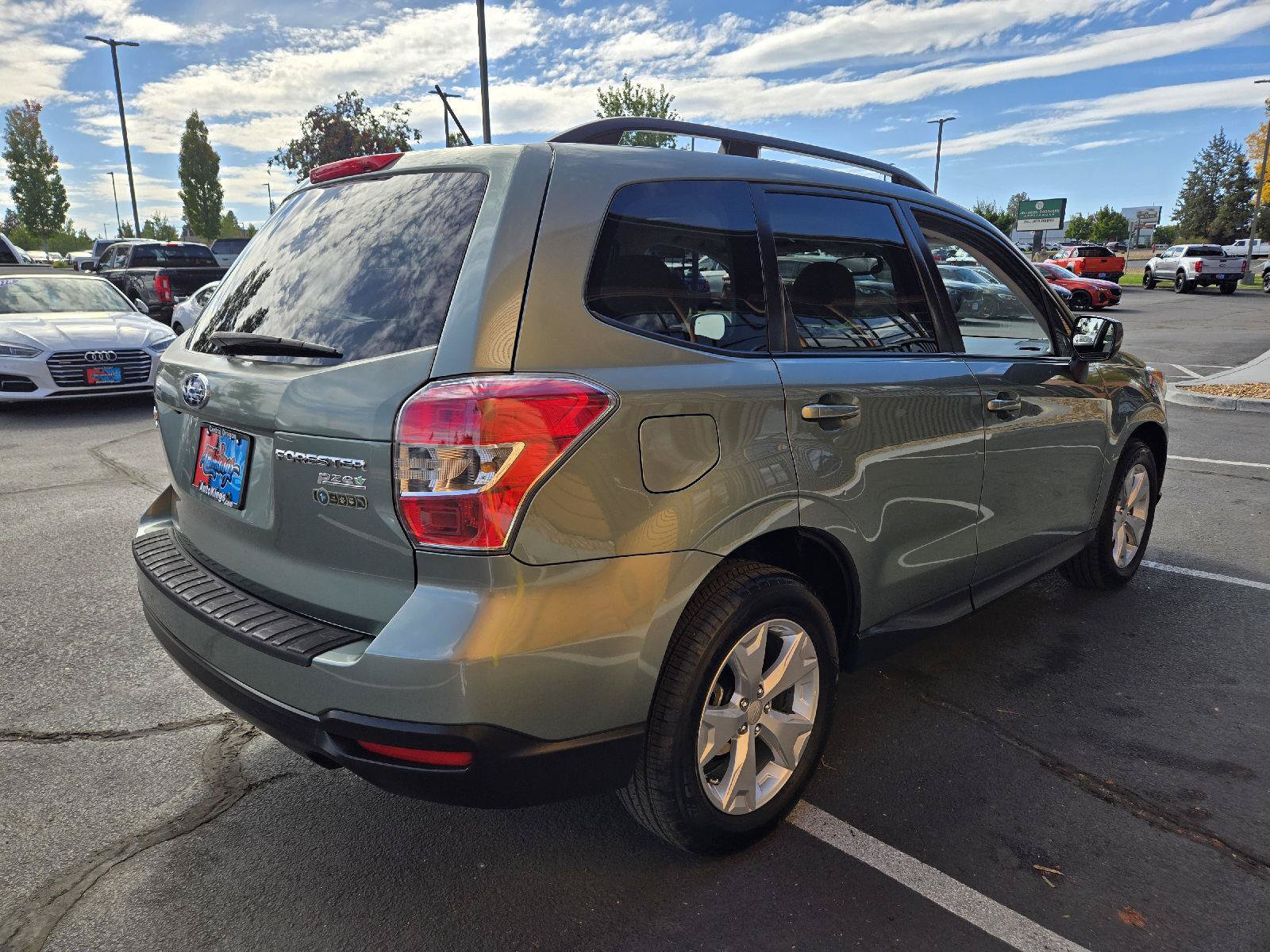 Used 2015 Subaru Forester 2.5i Premium w/ Popular Package #2 AWD/4WD image 5