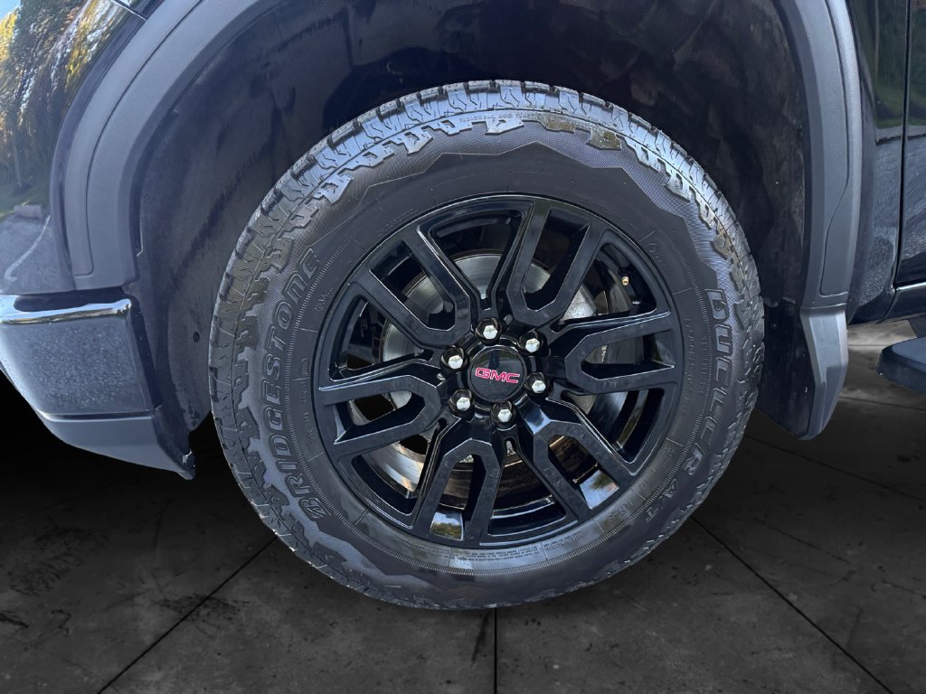 Used 2025 GMC Sierra 1500 Elevation w/ Preferred Package AWD/4WD image 14