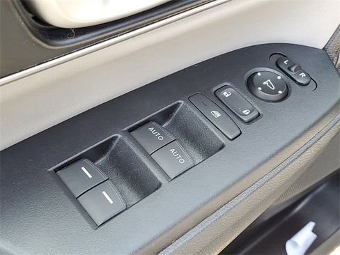 Used 2021 Honda CR-V Touring image 21