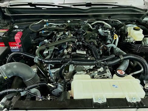 Used 2024 Toyota Tacoma TRD Sport w/ TRD Sport Upgrade Package AWD/4WD image 30