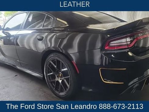 Used 2019 Dodge Charger Scat Pack w/ Plus Group image 3