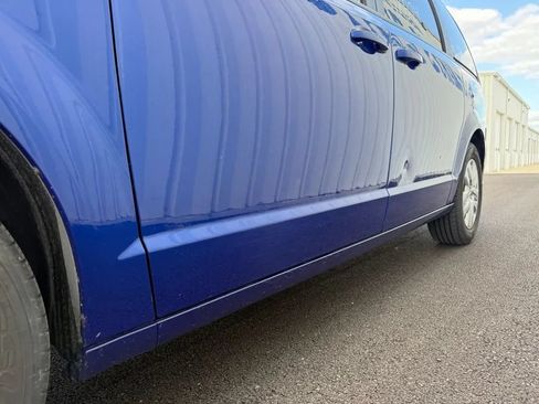 Used 2018 Dodge Grand Caravan SE FWD image 5