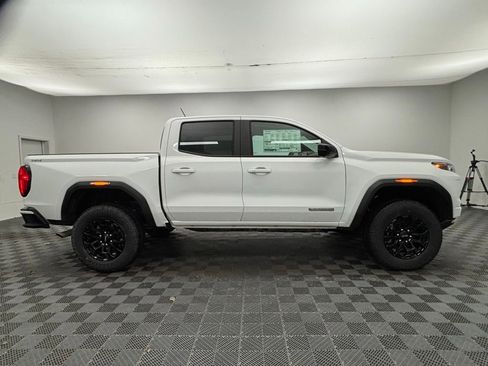 New 2026 GMC Canyon Elevation w/ Convenience Package image 6