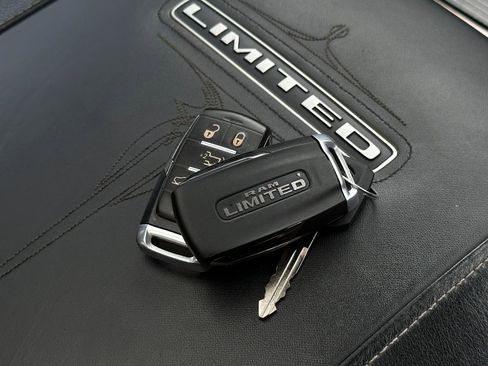 Used 2020 RAM 1500 Limited AWD/4WD image 16