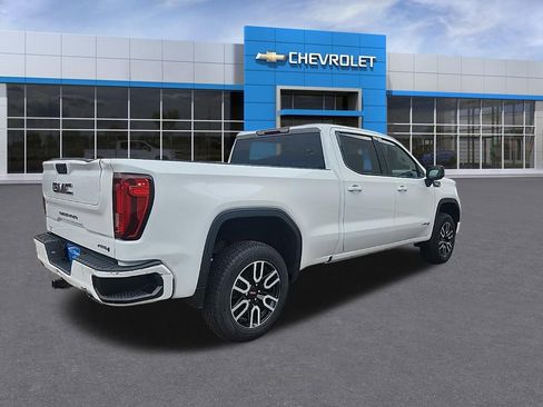 Used 2021 GMC Sierra 1500 AT4 w/ Driver Alert Package I AWD/4WD image 5