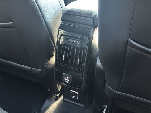 Used 2025 Jeep Compass Limited AWD/4WD image 20