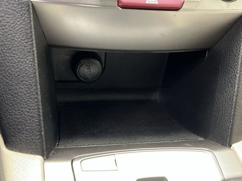 Used 2013 Subaru Legacy 2.5i Premium w/ Popular Pkg 1 image 18