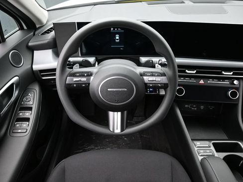 Certified 2025 Hyundai Sonata SEL AWD/4WD image 12