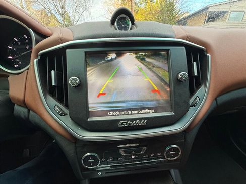 Used 2016 Maserati Ghibli S image 20